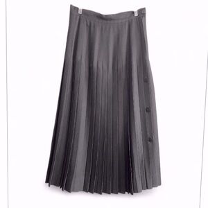 Mr. Jax Pure Virgin Wool Made in Canada Black Pleated Skirt Size 12